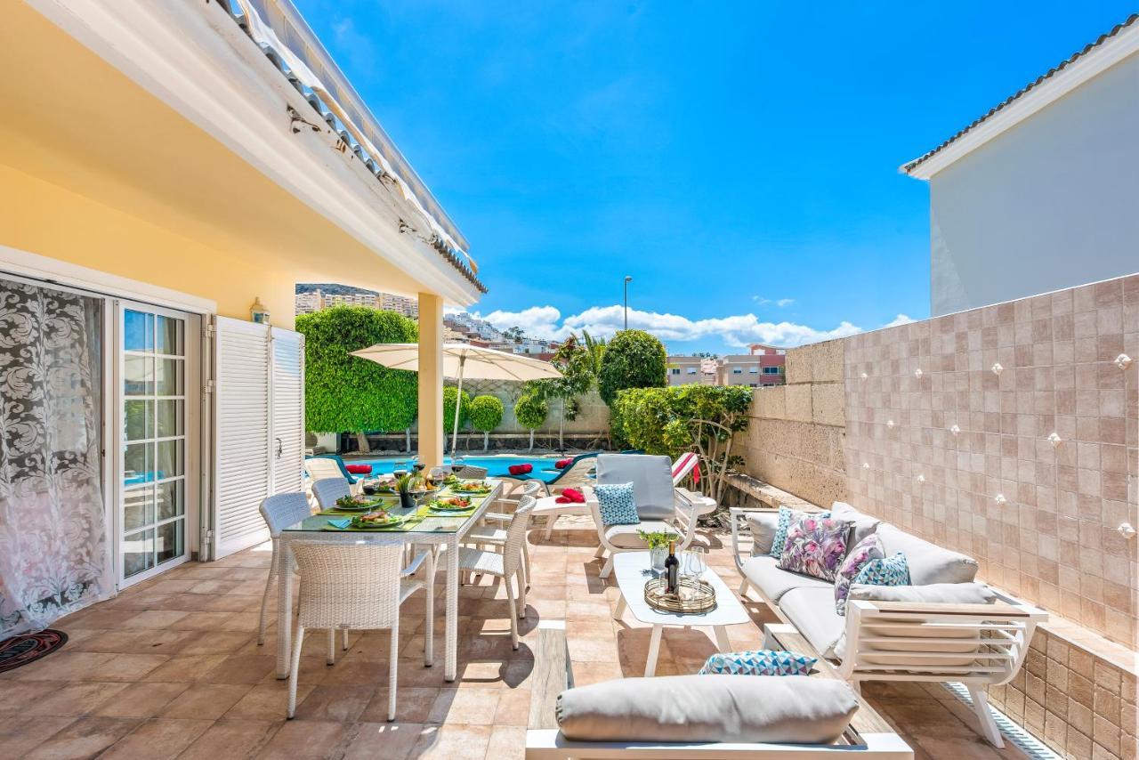 Beautiful Villa Anna With Heated Pool 阿德耶 外观 照片